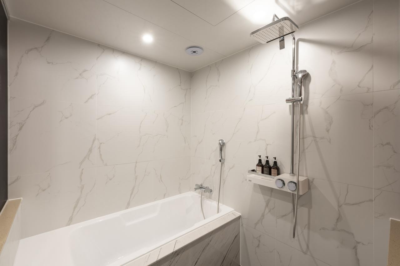Brown-Dot Hotel Gupo Busan Bagian luar foto