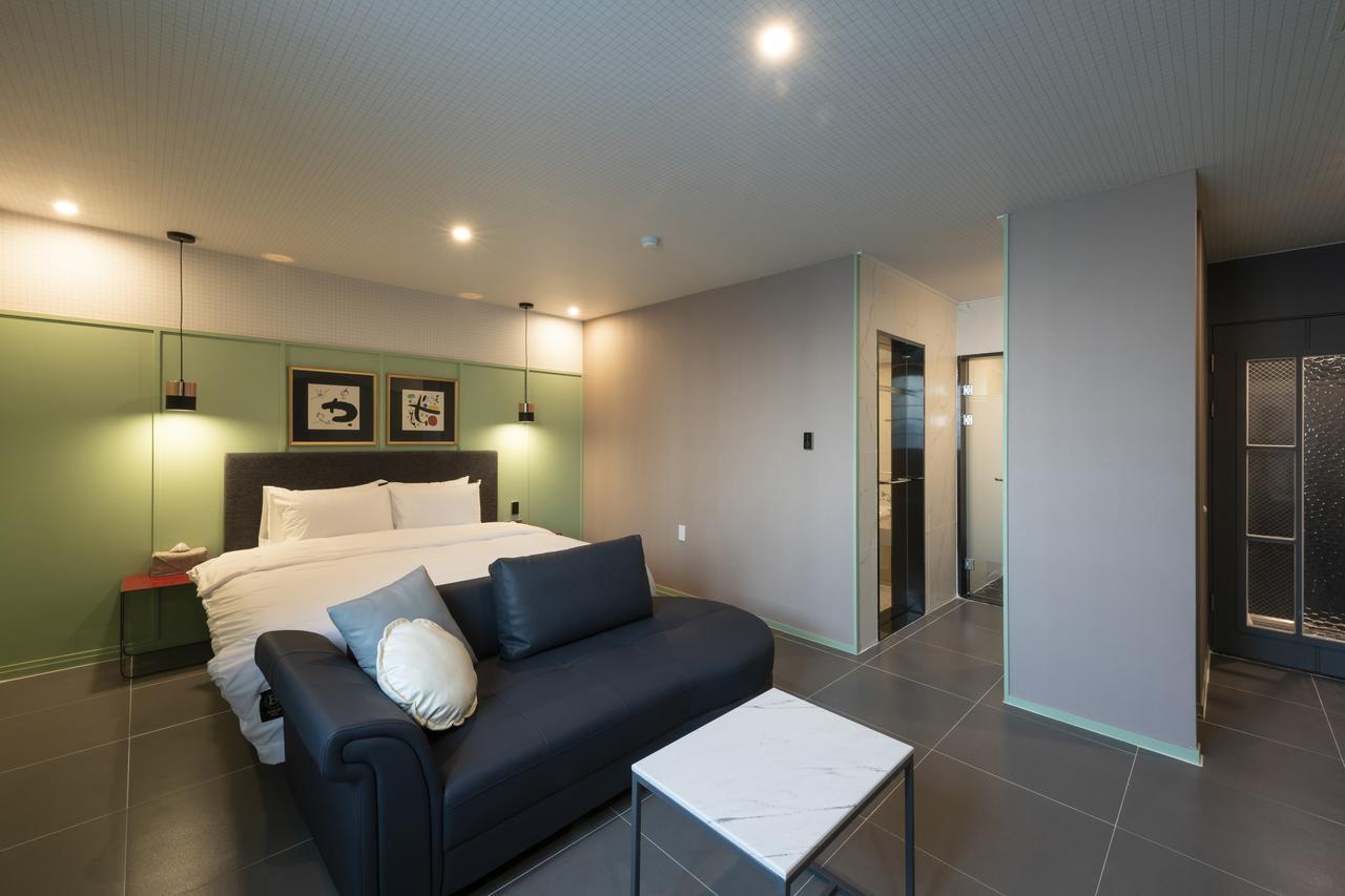 Brown-Dot Hotel Gupo Busan Bagian luar foto