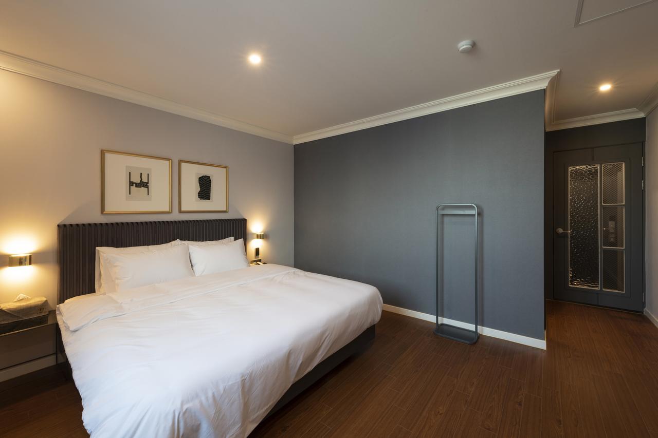 Brown-Dot Hotel Gupo Busan Bagian luar foto